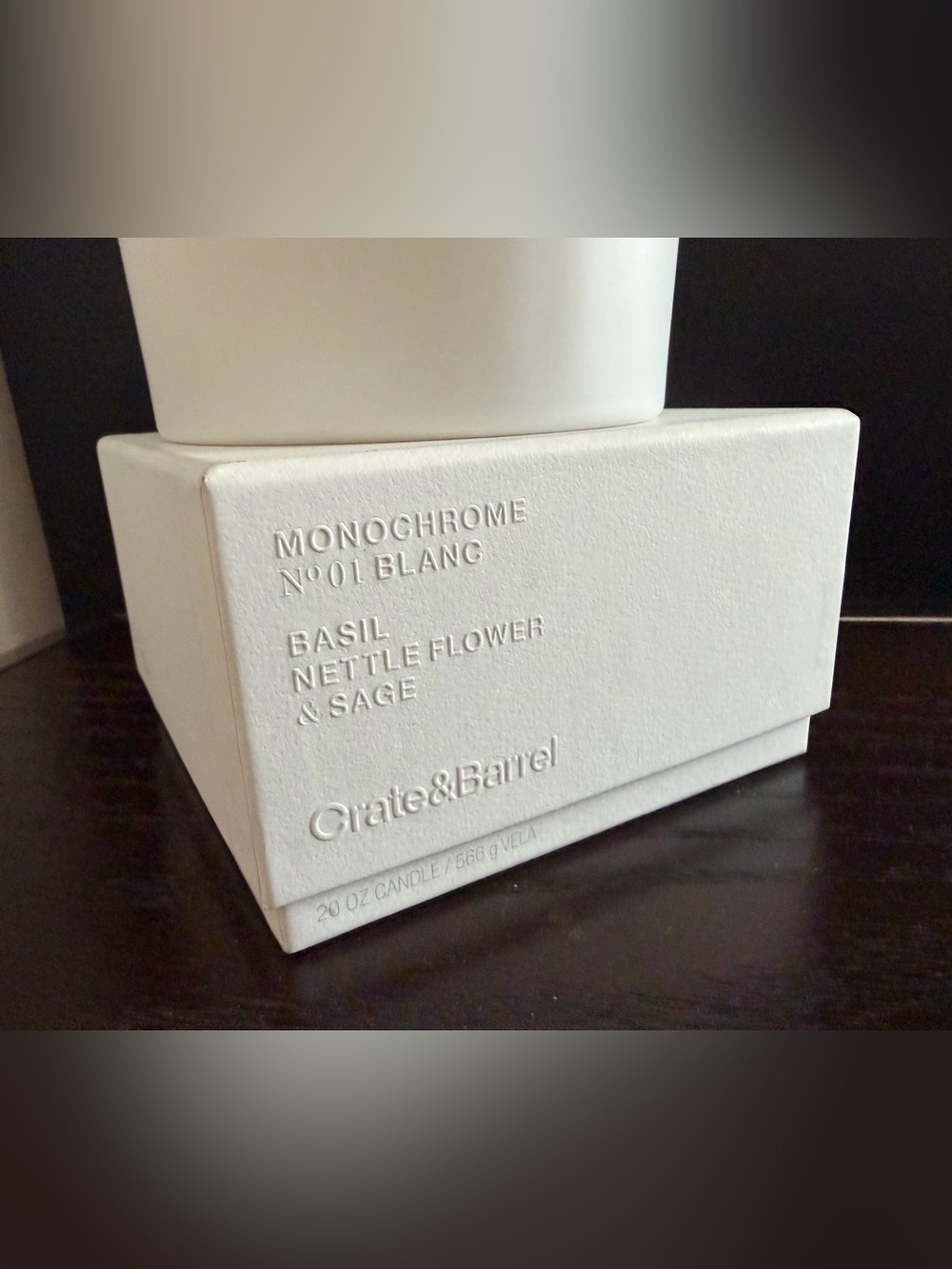 Crate&Barrel Monochrome No.01 Blanc 3-wick Candle - Picture 2 of 6